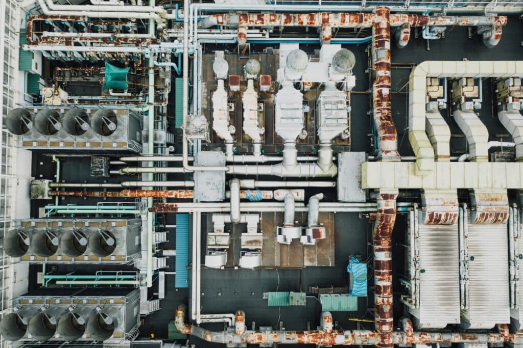 Vedere aeriană a unei instalații industriale